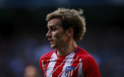 冠军体育独家-亚马尔让巴萨球迷骄傲