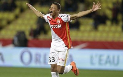 冠军体育-佩德里这传球时机把握完美恰到好处